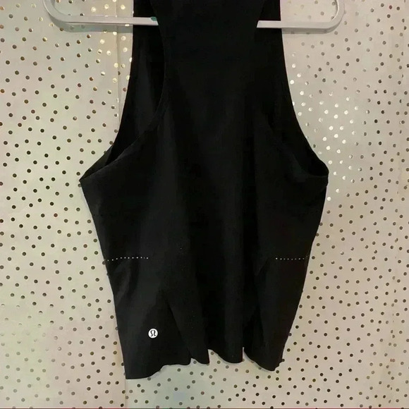 Lululemon Black Top - Picture 7 of 10